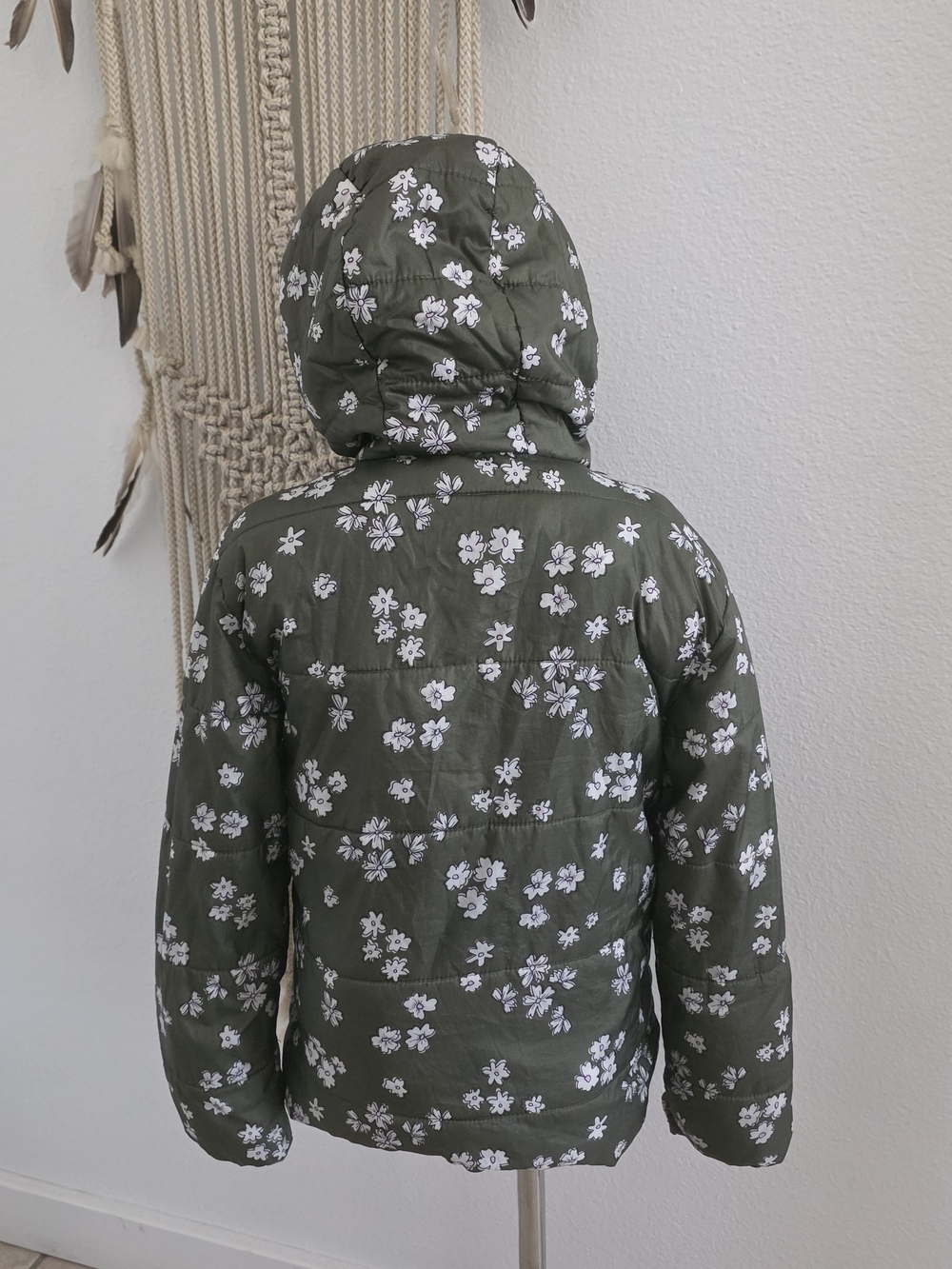 Olive Green Floral Puffer Jacket, Size Small, 7/8 - Picture 5 of 13